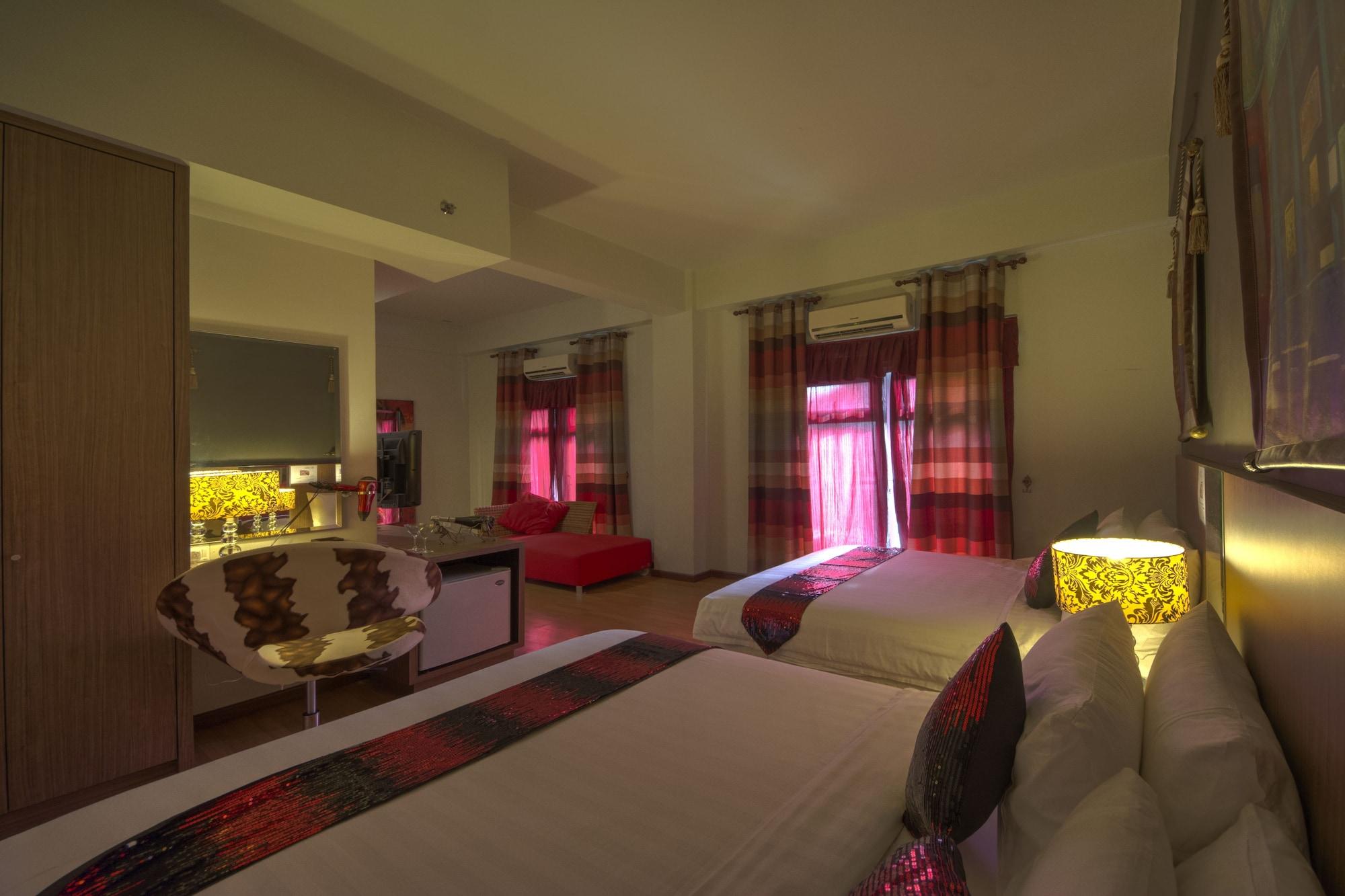 Arenaa Deluxe Hotel Malacca Exterior photo