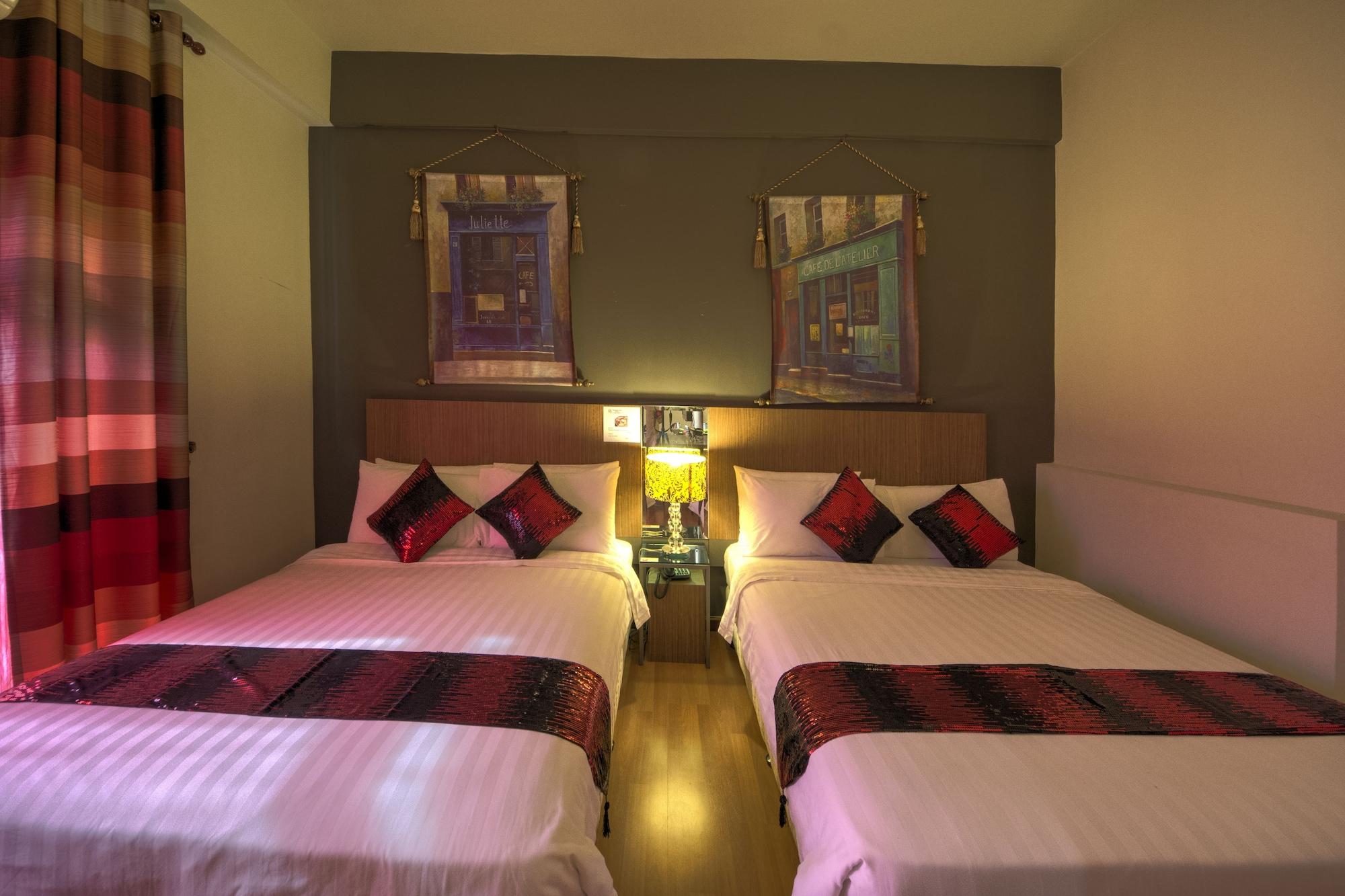 Arenaa Deluxe Hotel Malacca Exterior photo