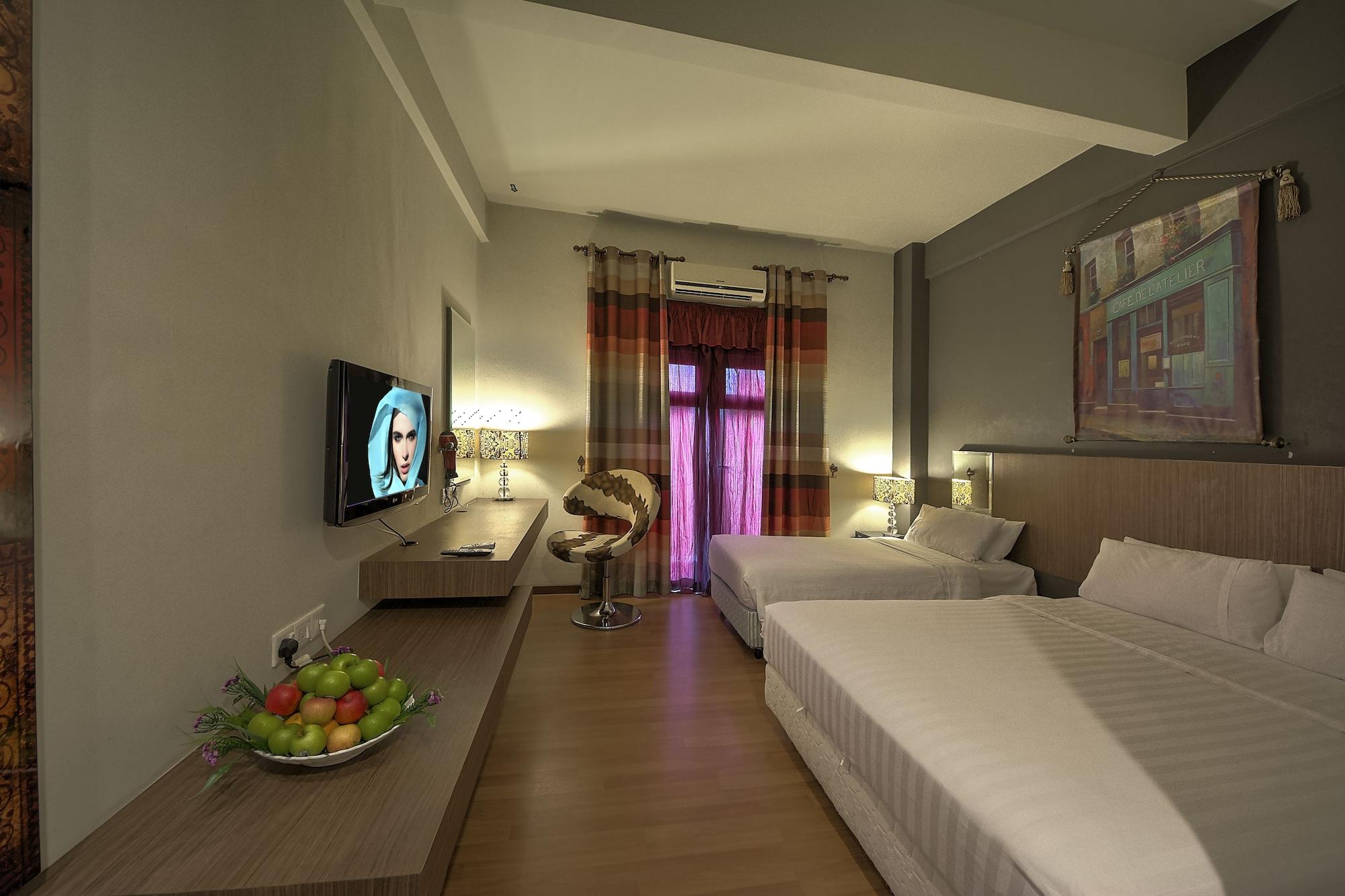 Arenaa Deluxe Hotel Malacca Exterior photo
