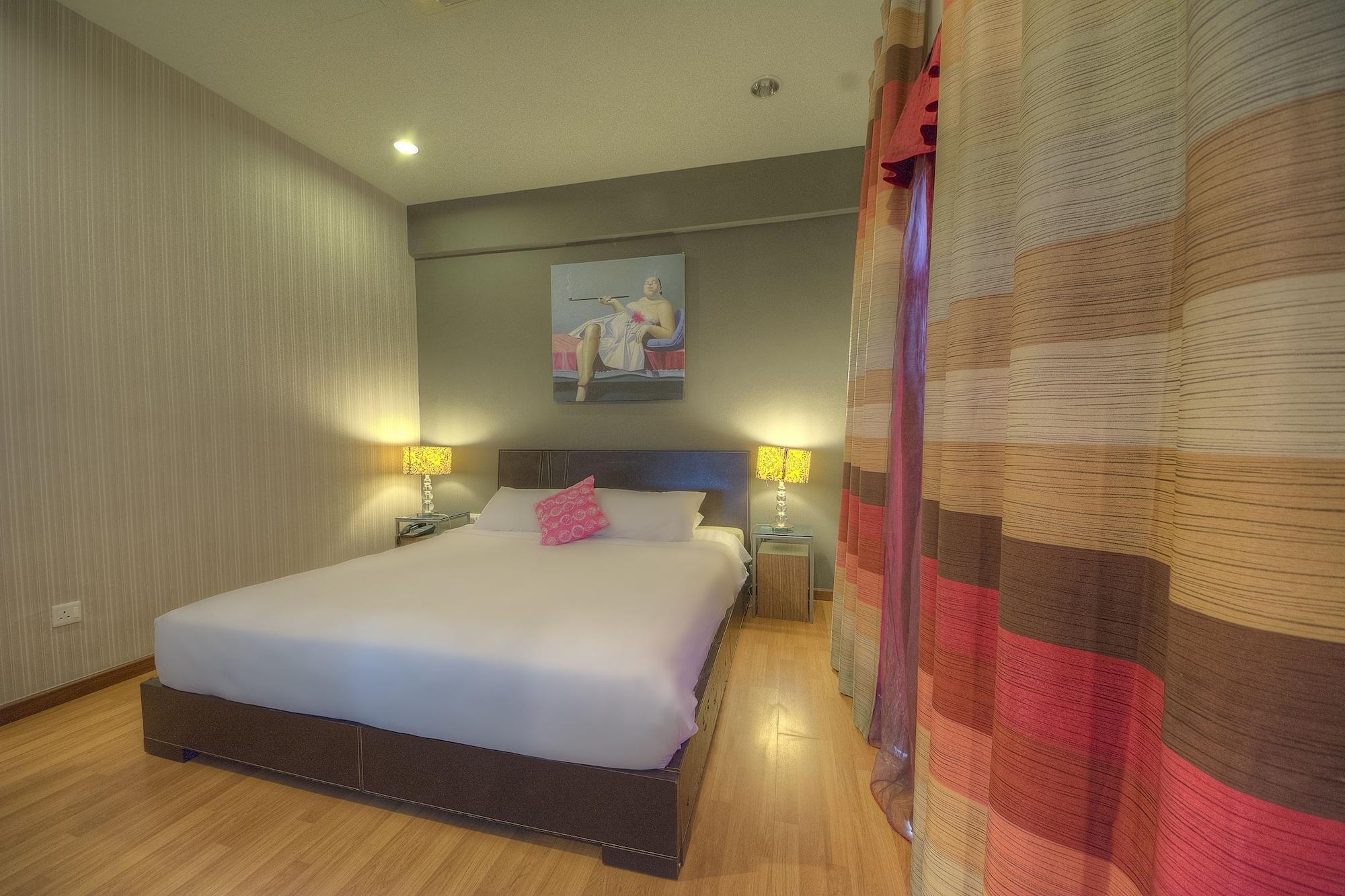Arenaa Deluxe Hotel Malacca Exterior photo