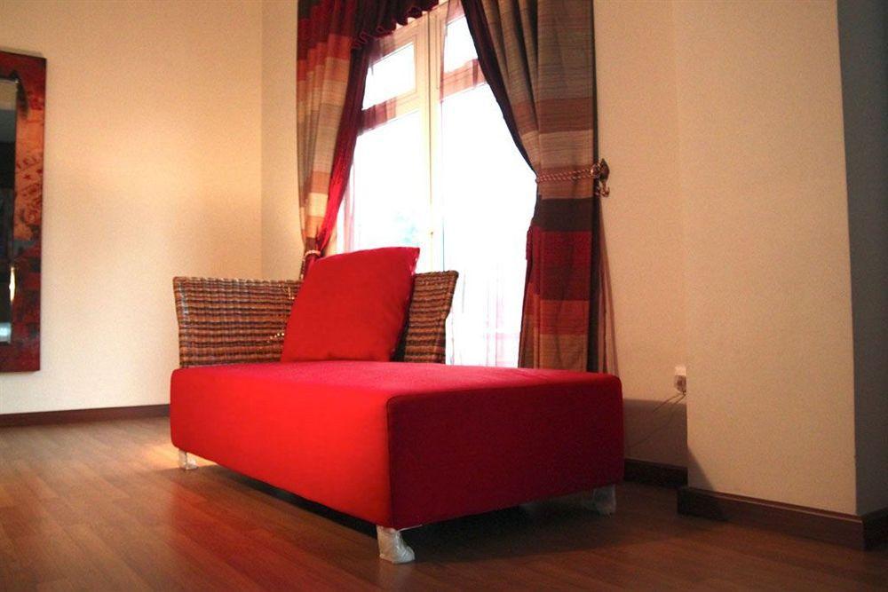 Arenaa Deluxe Hotel Malacca Exterior photo