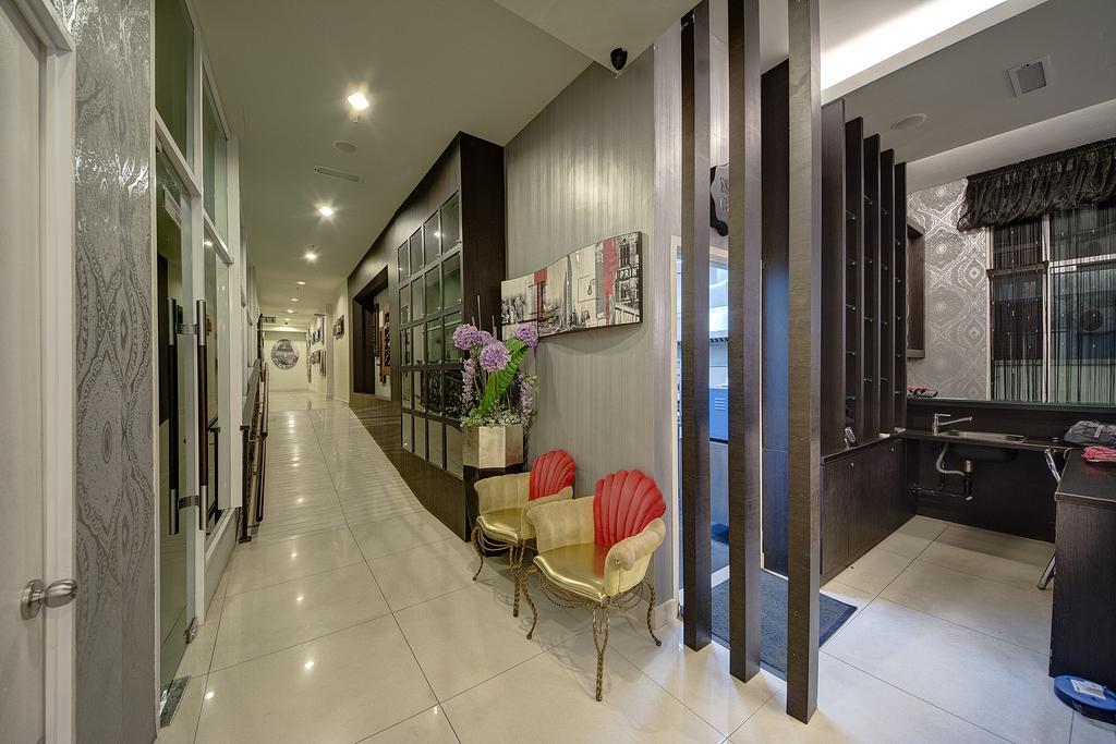 Arenaa Deluxe Hotel Malacca Exterior photo