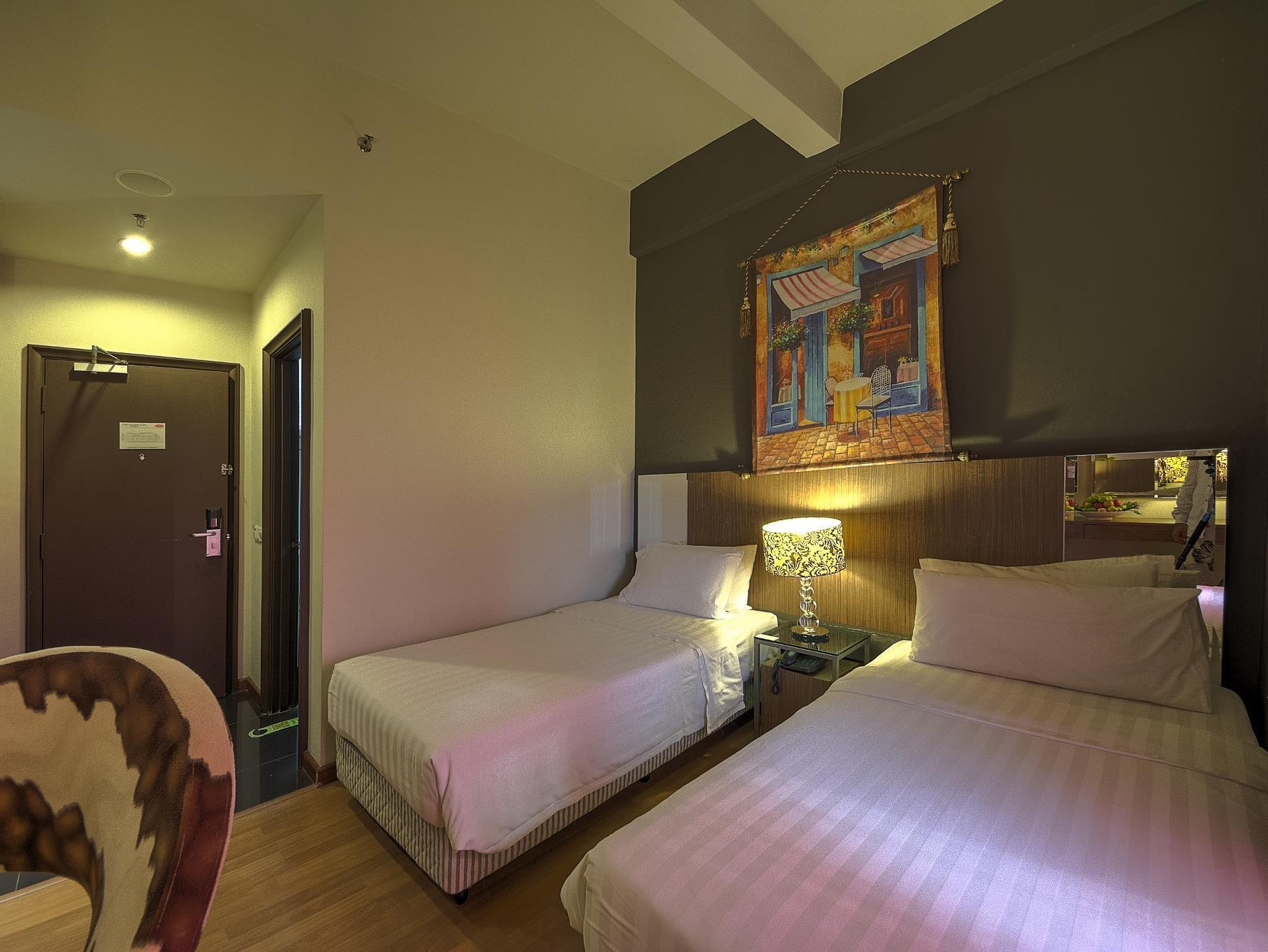 Arenaa Deluxe Hotel Malacca Exterior photo